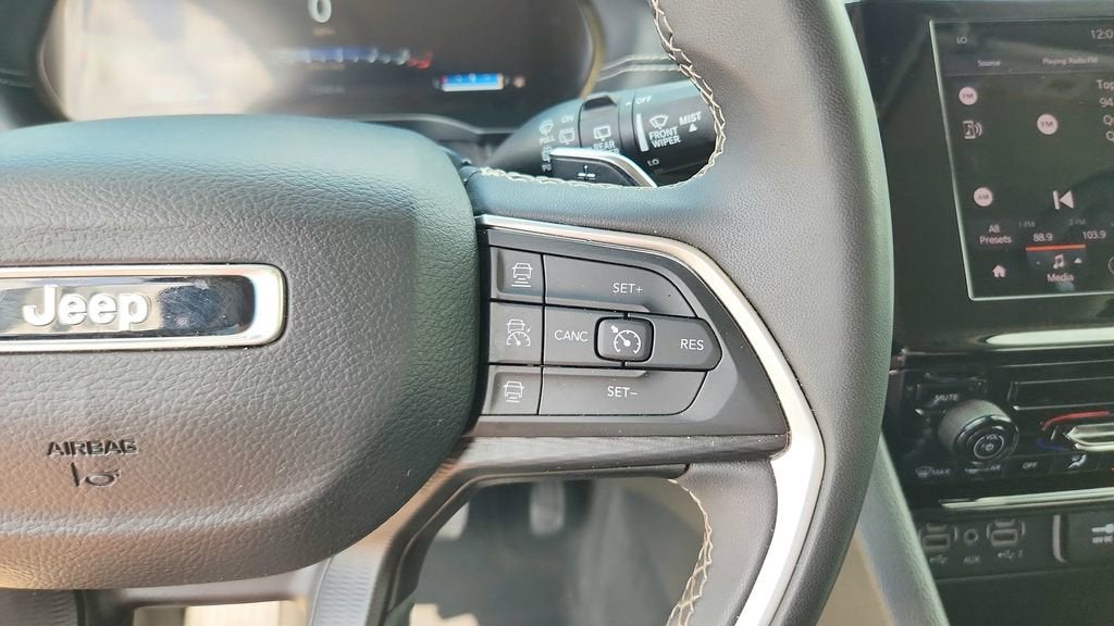 2024 Jeep Grand Cherokee Laredo