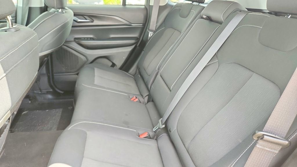 2024 Jeep Grand Cherokee Laredo