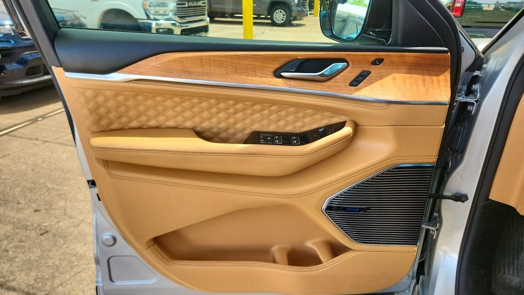 2024 Jeep Grand Cherokee Summit Reserve