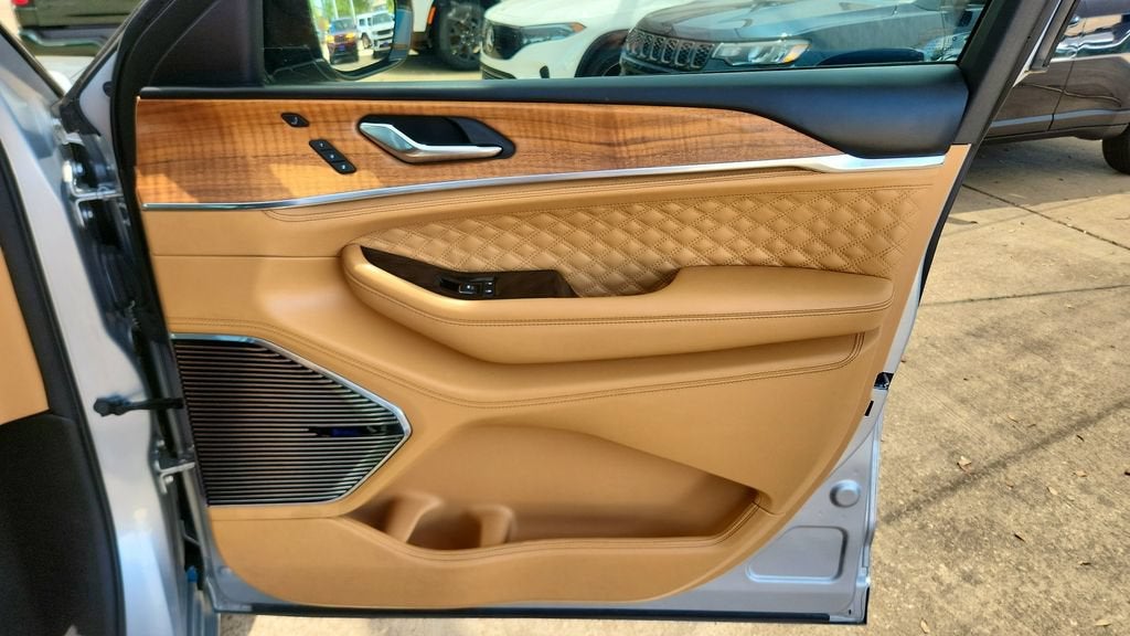 2024 Jeep Grand Cherokee Summit Reserve