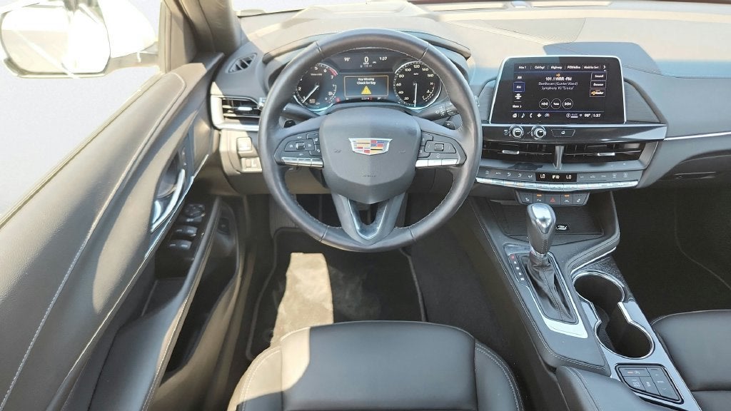 2026 Cadillac CT4 Luxury