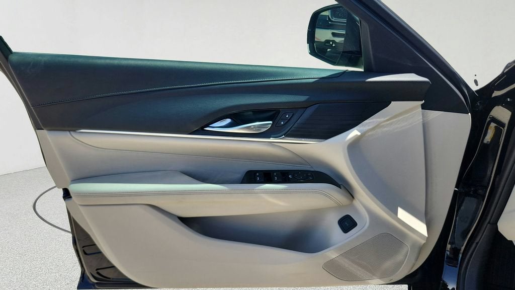 2023 Cadillac CT4 Luxury