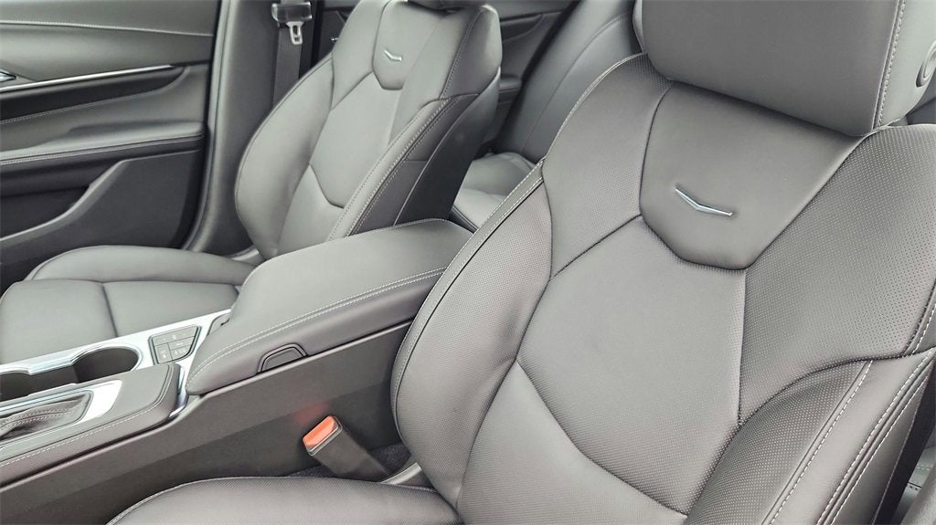 2025 Cadillac CT4 Premium Luxury