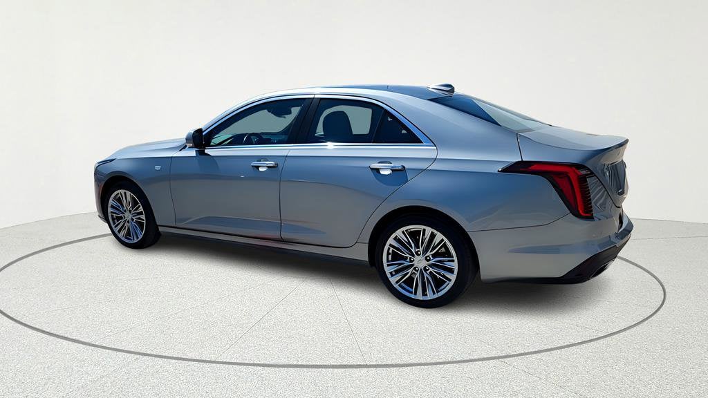 2023 Cadillac CT4 Premium Luxury