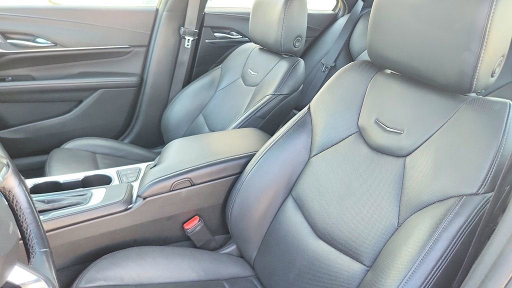 2023 Cadillac CT4 Premium Luxury