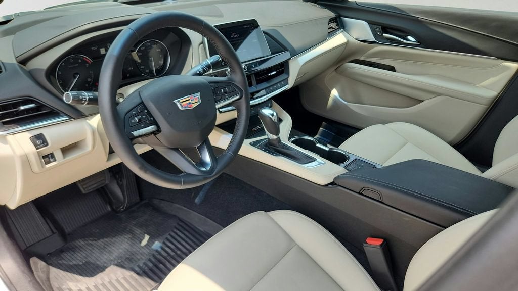 2026 Cadillac CT4 Luxury