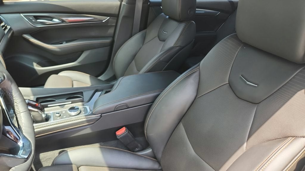 2025 Cadillac CT5 Sport