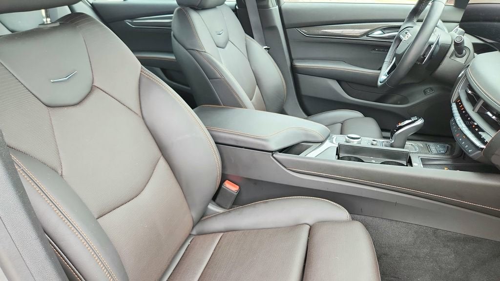 2025 Cadillac CT5 Sport