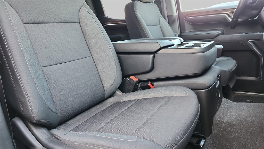 2022 Chevrolet Silverado 1500 LT (2FL)