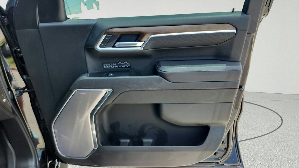 2025 Chevrolet Silverado 1500 High Country