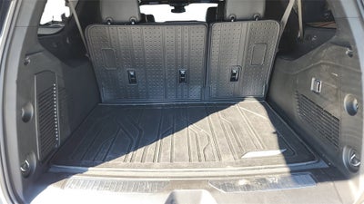 2025 Chevrolet Suburban RST