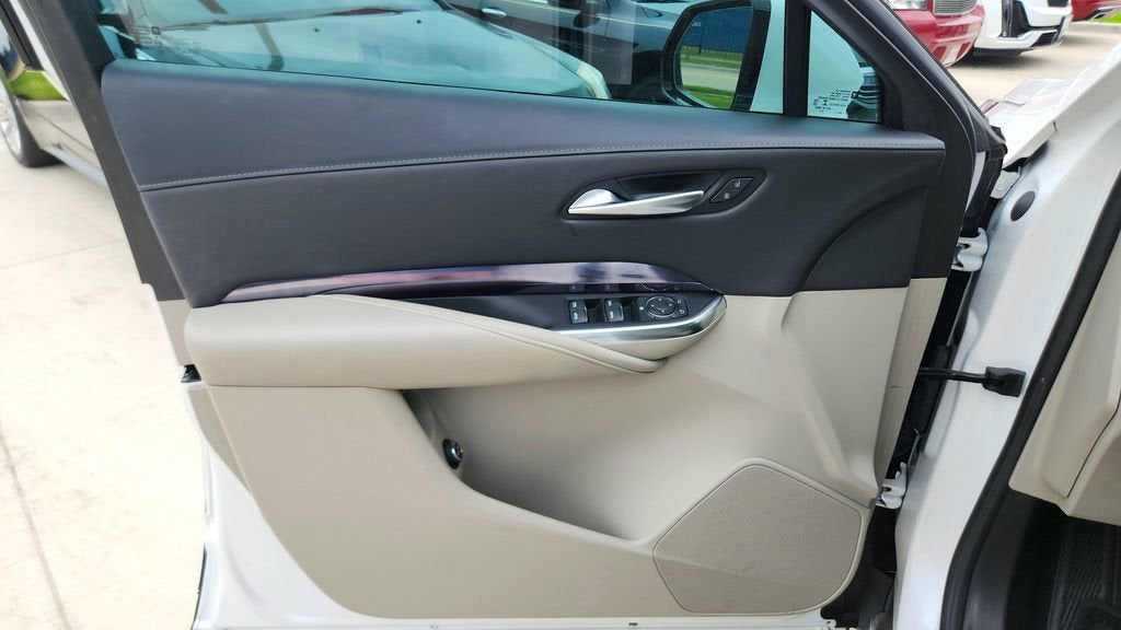 2023 Cadillac XT4 Luxury