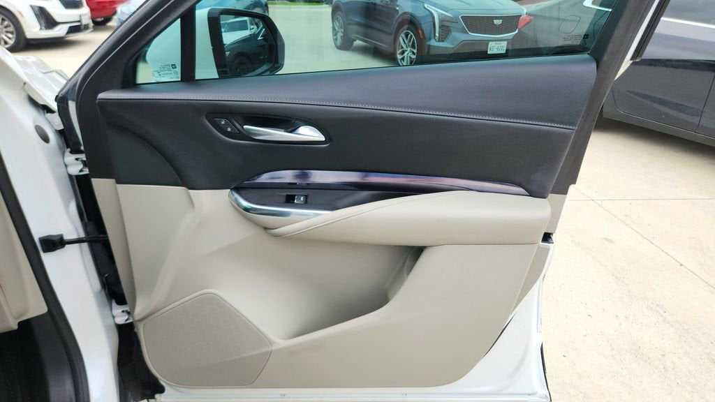 2023 Cadillac XT4 Luxury