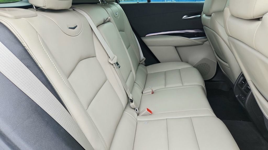 2023 Cadillac XT4 Luxury