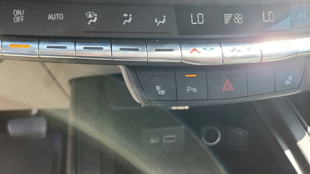 2023 Cadillac XT4 FWD Luxury