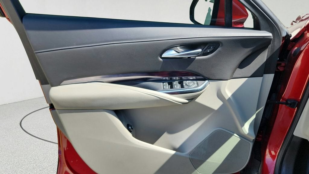 2023 Cadillac XT4 FWD Luxury