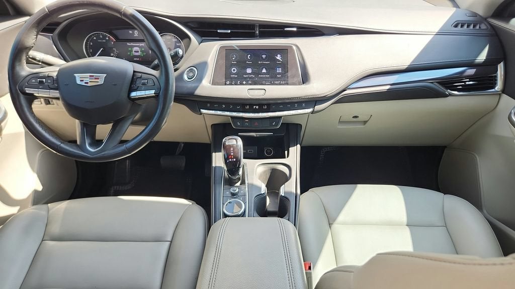 2023 Cadillac XT4 FWD Luxury