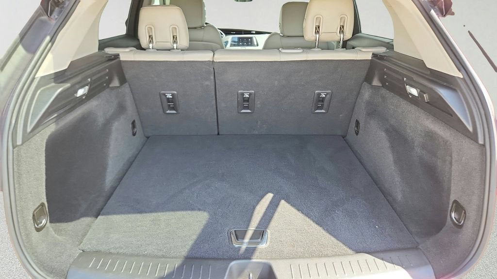 2023 Cadillac XT4 FWD Luxury