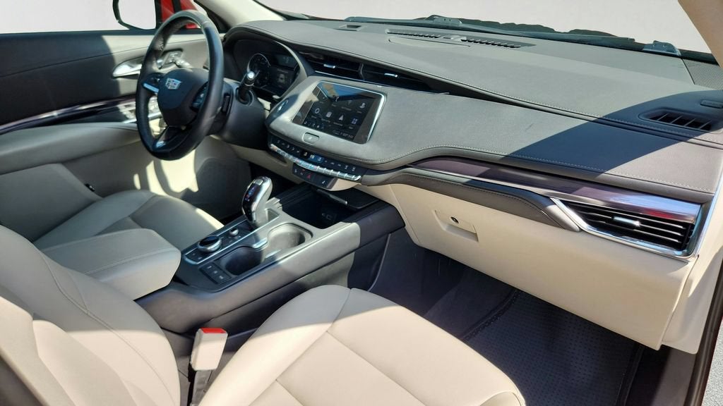 2023 Cadillac XT4 FWD Luxury