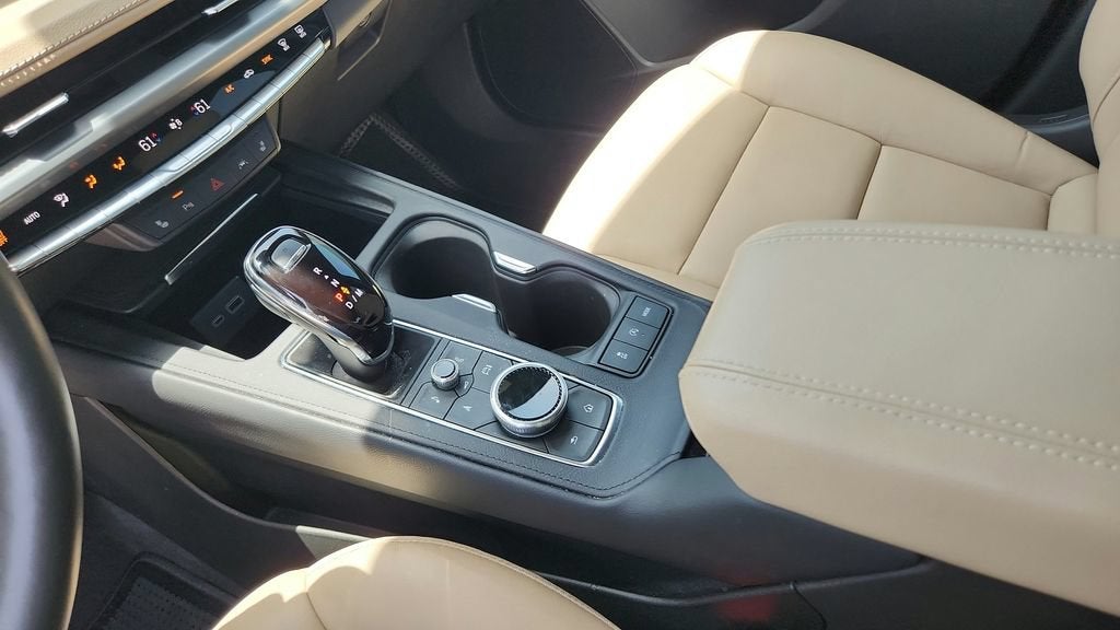 2024 Cadillac XT4 Luxury
