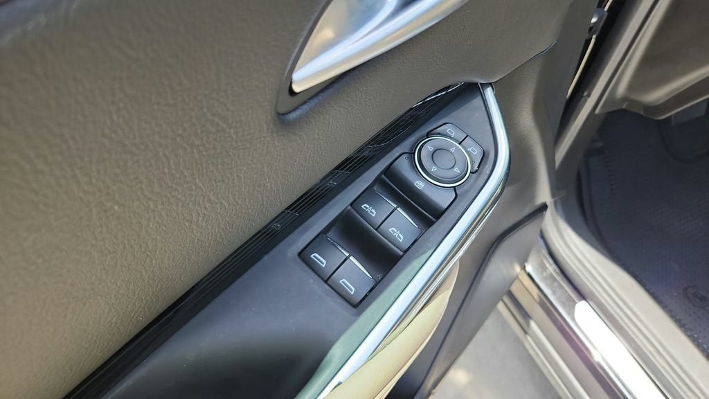 2024 Cadillac XT4 Luxury
