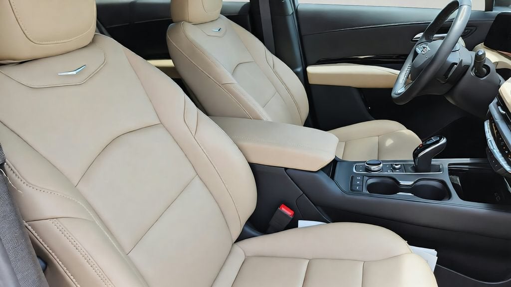 2024 Cadillac XT4 Luxury