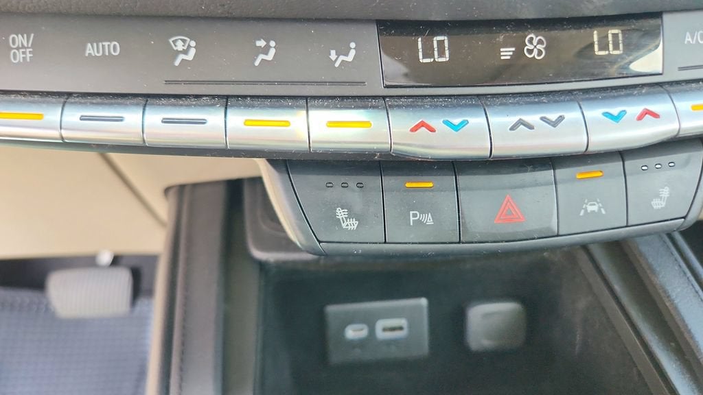 2023 Cadillac XT4 Luxury