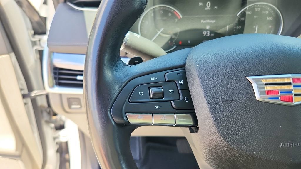 2023 Cadillac XT4 Luxury