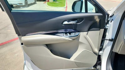 2023 Cadillac XT4 Luxury