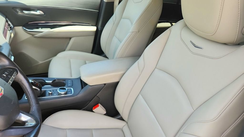 2023 Cadillac XT4 Luxury