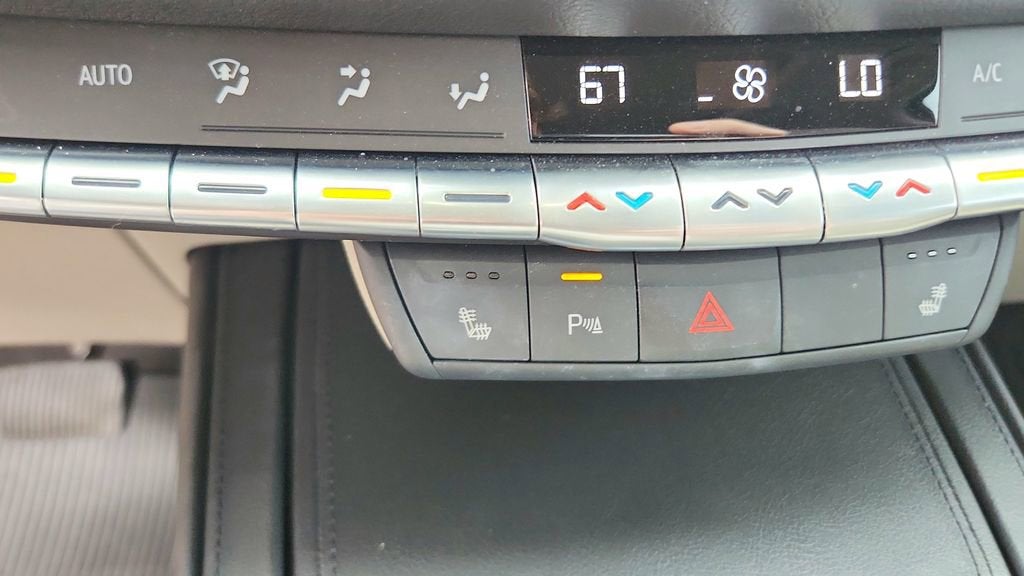 2023 Cadillac XT4 Luxury