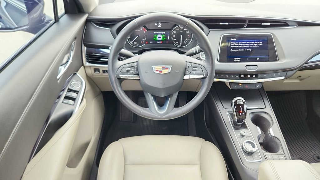 2023 Cadillac XT4 Luxury