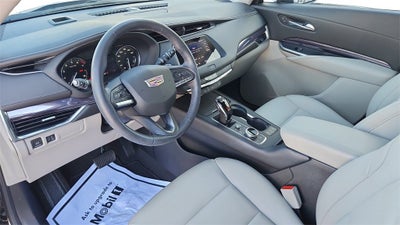 2022 Cadillac XT4 Luxury