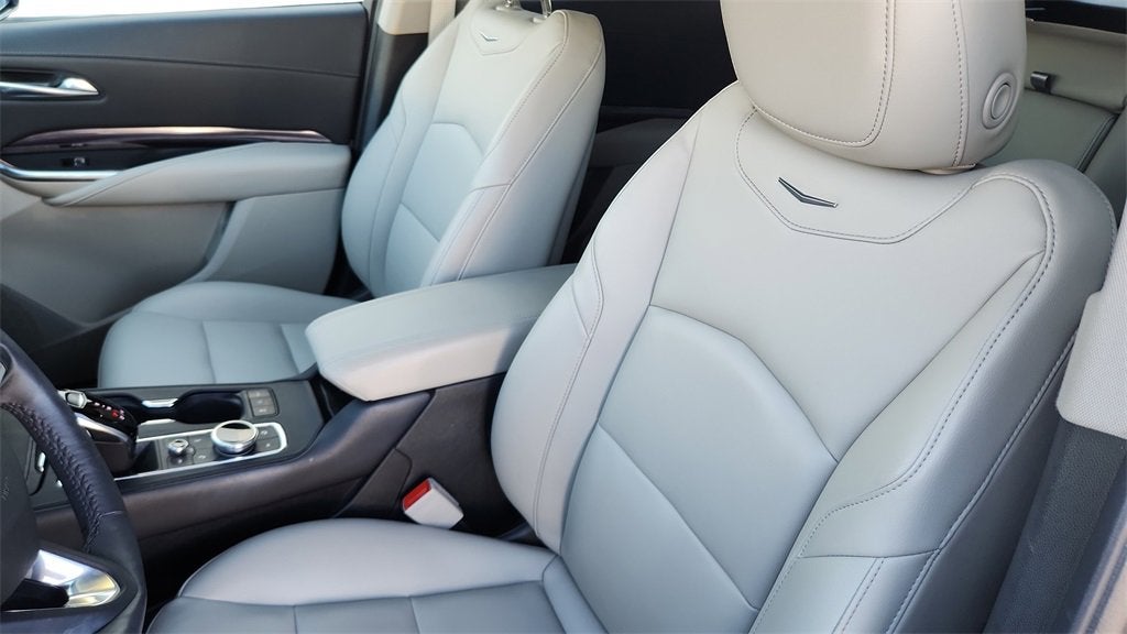 2022 Cadillac XT4 Luxury