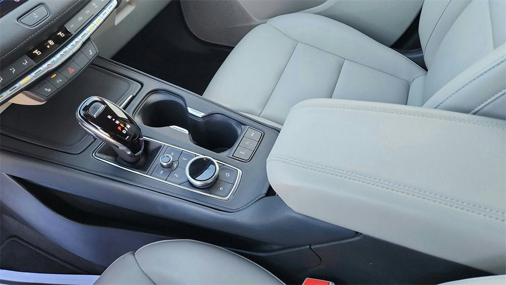 2022 Cadillac XT4 Luxury