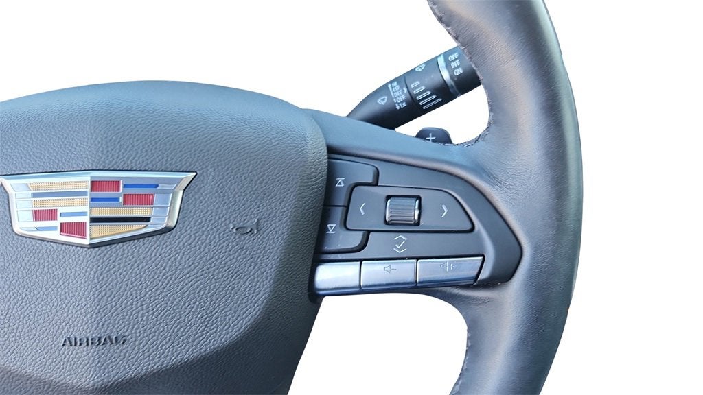 2022 Cadillac XT4 Luxury