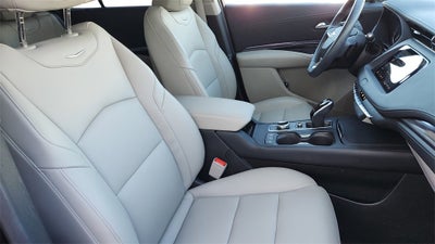 2022 Cadillac XT4 Luxury