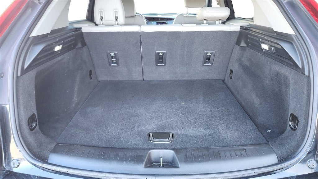 2022 Cadillac XT4 Luxury