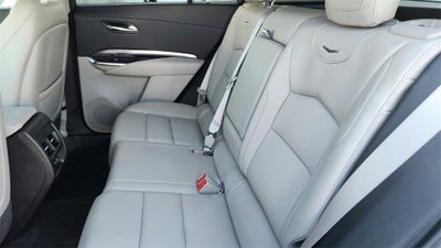 2022 Cadillac XT4 Luxury