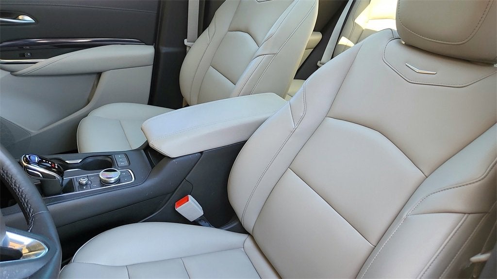 2023 Cadillac XT4 Luxury