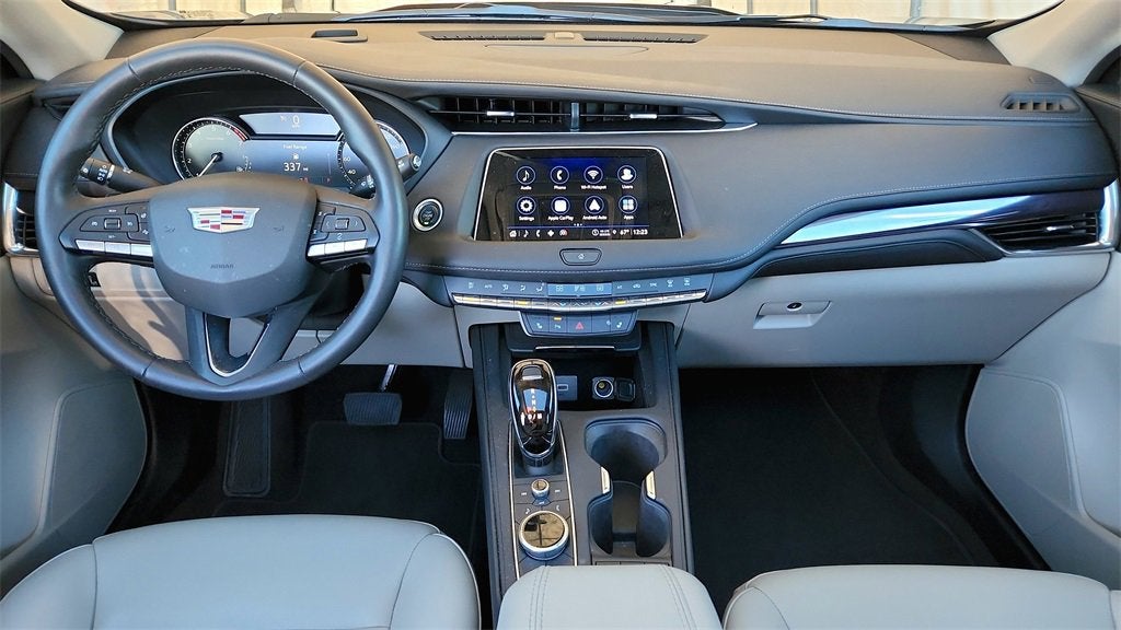 2023 Cadillac XT4 Luxury