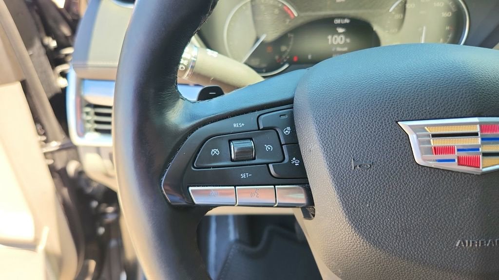 2023 Cadillac XT4 Luxury