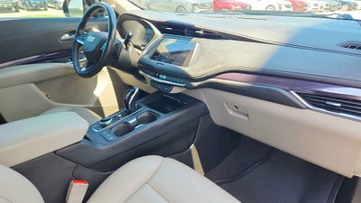 2023 Cadillac XT4 Luxury