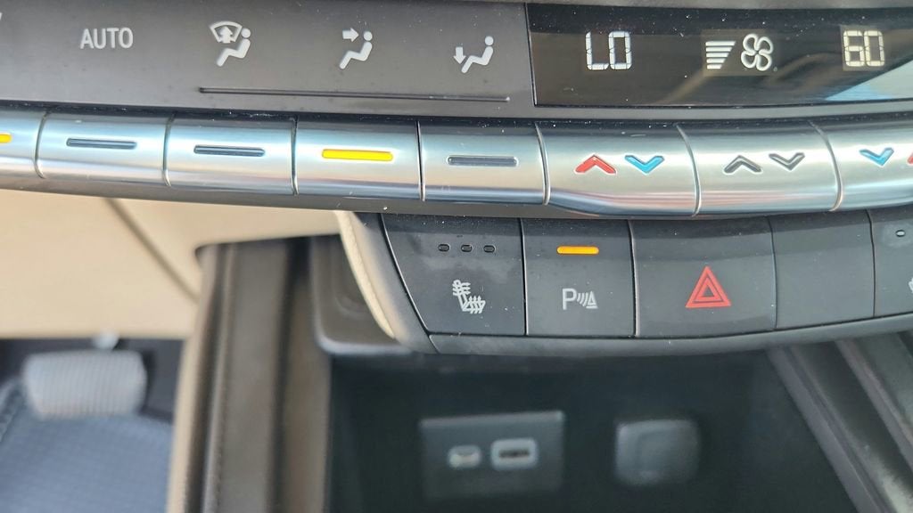 2023 Cadillac XT4 Luxury