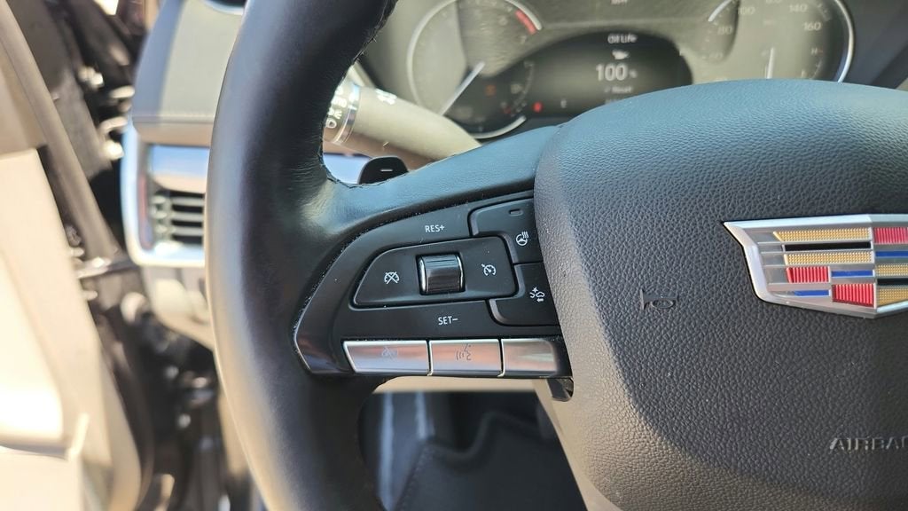 2023 Cadillac XT4 Luxury