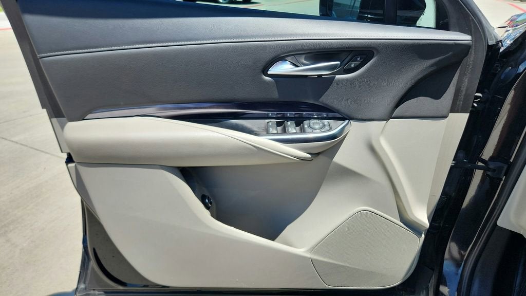 2023 Cadillac XT4 Luxury