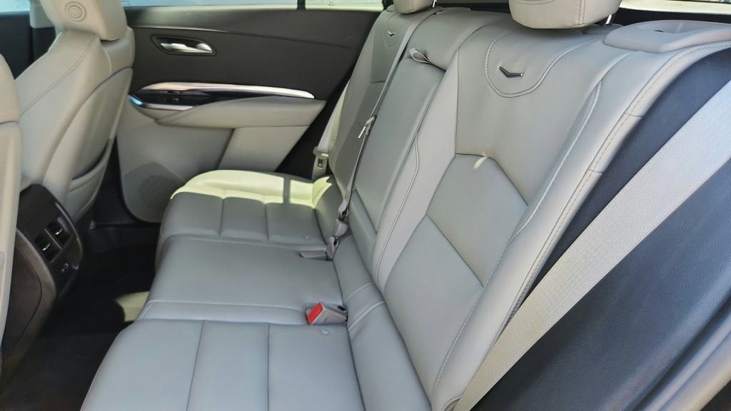 2023 Cadillac XT4 Luxury