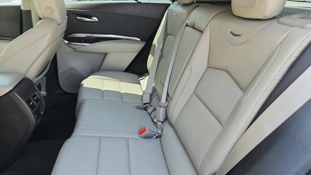 2023 Cadillac XT4 FWD Luxury