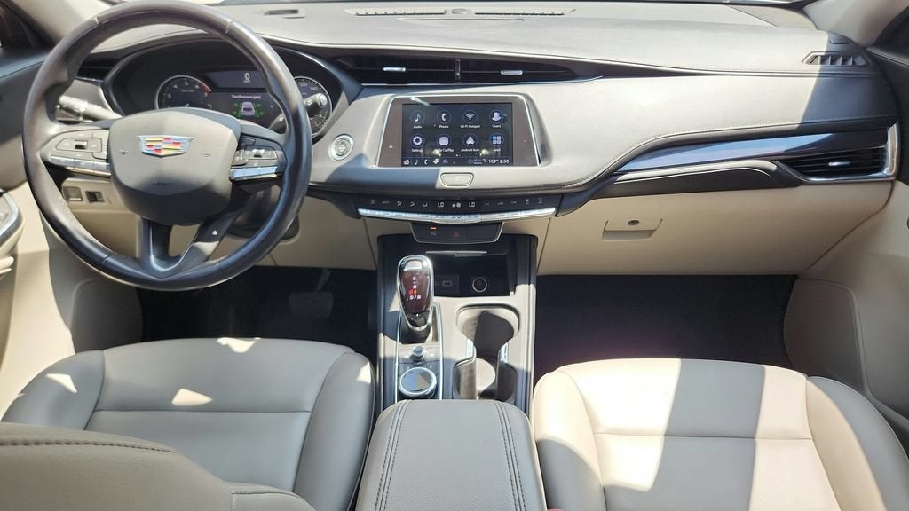 2023 Cadillac XT4 FWD Luxury