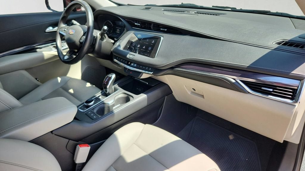 2023 Cadillac XT4 FWD Luxury
